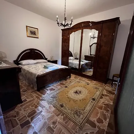 Granny's House *